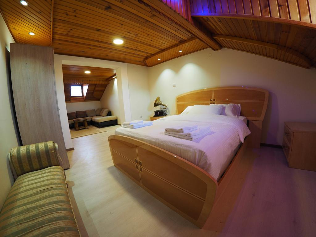 Guest house DON-lux Pljevlja Extérieur photo